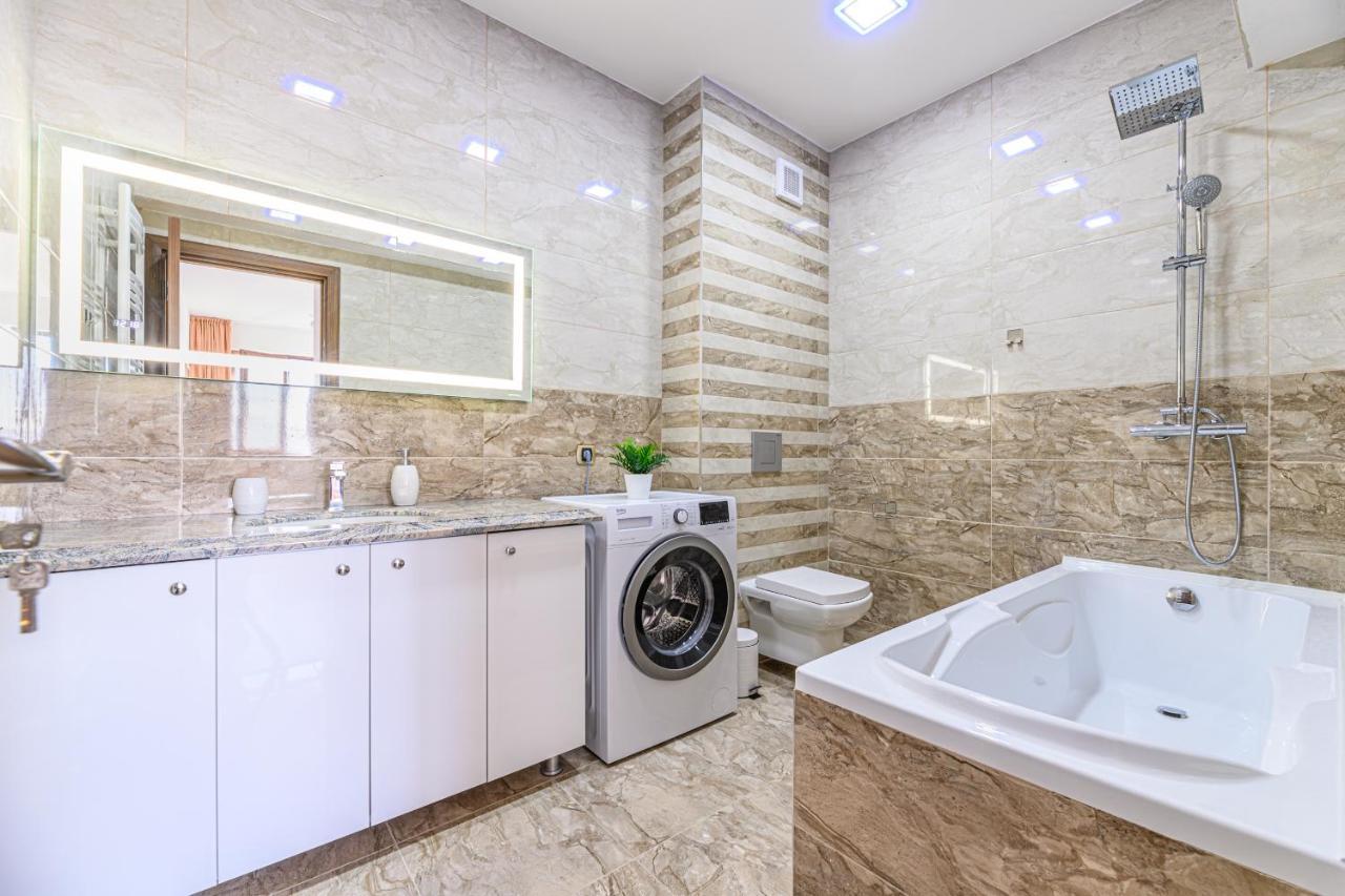 The Mountain Nest Apartment Brasov Exterior photo